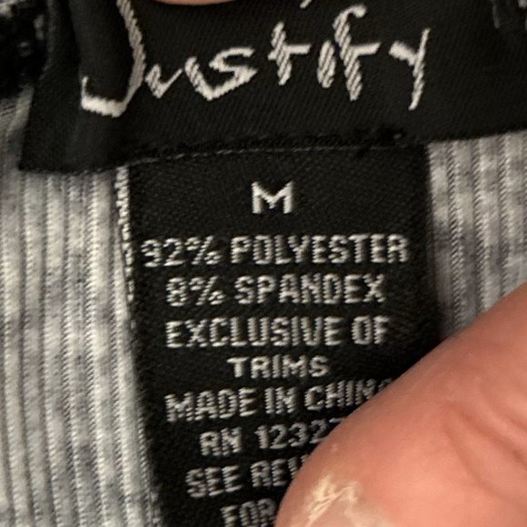 Justify Black and White Paisly Print String Strap Tank Crop Top Medium - Picture 3 of 3